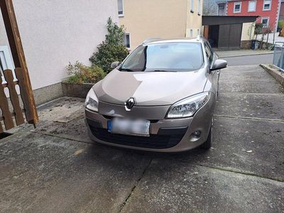 Beige Gebraucht 2010 Renault Mégane GrandTour Dynamique Kombi | 4.700 € (Fairer Preis)