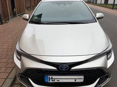 Gebraucht Toyota Corolla 196 PS (144 kW) 2025 Silber Kombi