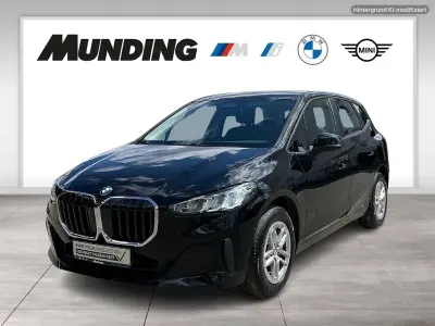 Gebraucht BMW 218 Active Tourer 150 PS (110 kW) 2023 Schwarz Van / Kleinbus