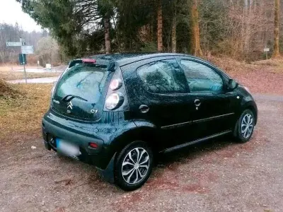 Gebraucht Citroën C1 69 PS (50 kW) 2009 Schwarz Kleinwagen