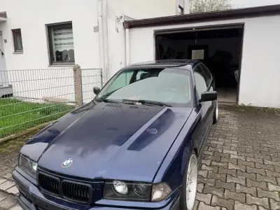Gebraucht BMW 325 M Sport 192 PS (141 kW) 1993 Blau Coupé