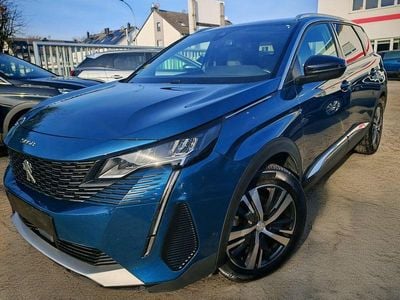 Blau Gebraucht 2023 Peugeot 5008 Allure SUV | 19.635 € (Fairer Preis)