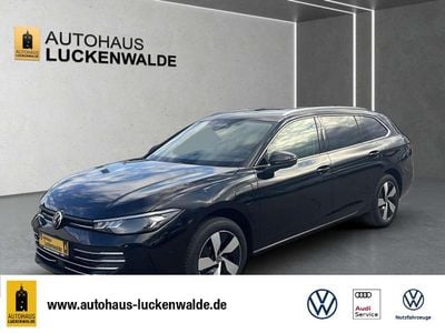 Neu VW Passat Business 272 PS (200 kW) 2026 Grenadillschwarz metallic Kombi
