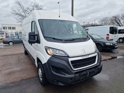 Weiß Gebraucht 2018 Peugeot Boxer Premium Van | 13.300 € (Etwas zu teuer)