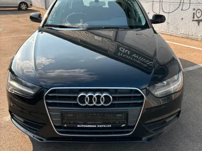Gebraucht Audi A4 140 PS (102 kW) 2012 Schwarz Kombi