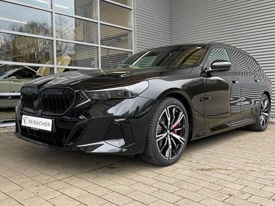 Neu BMW 540 Comfort Edition 303 PS (222 kW) 2026 Saphirschwarz metallic Kombi