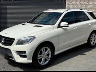 Gebraucht Mercedes ML350 258 PS (189 kW) 2012 Weiß SUV