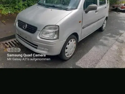 Gebraucht Opel Agila 60 PS (44 kW) 2001 Silber Van / Kleinbus