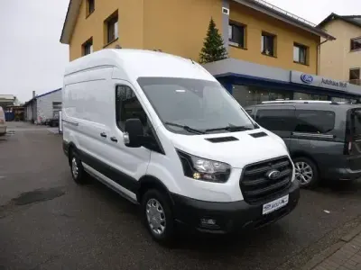 Gebraucht Ford Transit Trend 170 PS (125 kW) 2025 Weiß Van / Kleinbus