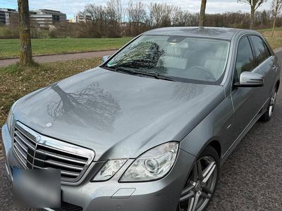 Gebraucht Mercedes E300 Avantgarde 231 PS (169 kW) 2011 Silber Limousine