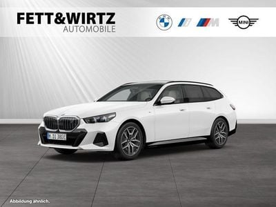 Gebraucht BMW i5 M Sport 250 kW (340 PS) 2024 Alpinweiss Kombi