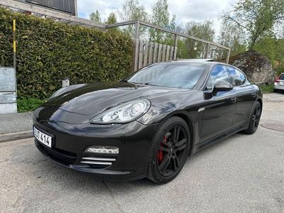 Porsche Panamera 4