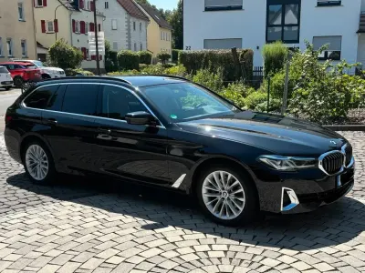 Gebraucht BMW 520 Luxury Line 190 PS (139 kW) 2021 Schwarz Limousine