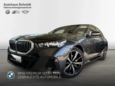 Gebraucht BMW 540 M Sport 286 PS (210 kW) 2024 Sophistograu brillanteffekt Limousine