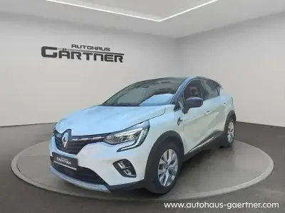 Gebraucht Renault Captur Intens 131 PS (96 kW) 2020 Perlmutt weiß SUV