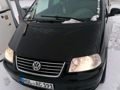 Schwarz Gebraucht 2008 VW Sharan Van / Kleinbus | 2.200 € (Fairer Preis)
