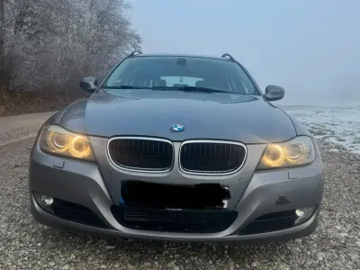 Gebraucht BMW 320 177 PS (130 kW) 2009 Grau Kombi
