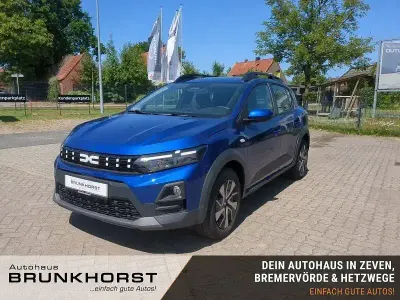 Neu Dacia Sandero Expression 110 PS (80 kW) 2026 Blau (ironblau) Kleinwagen