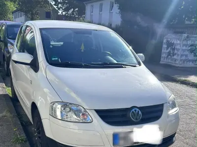 Gebraucht VW Fox 54 PS (39 kW) 2009 Weiß Kleinwagen