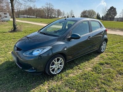 Gebraucht Mazda 2 Independence 84 PS (61 kW) 2009 Grau Kleinwagen