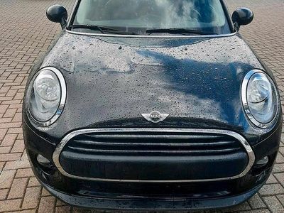 Second-hand Mini ONE 75 CP (55 kW) 2018 Negru Hatchback