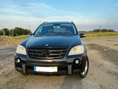 Gebraucht Mercedes ML350 279 PS (205 kW) 2005 Schwarz SUV