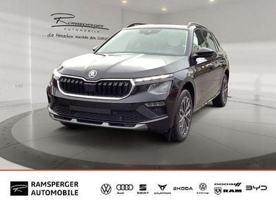 Neu Skoda Kamiq Tour 116 PS (85 kW) 2025 Schwarz (blackmagic perleffekt) SUV