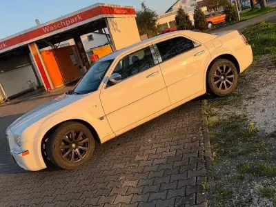 Używany Chrysler 300C 218 KM (160 kW) 2007 Sedan/Limuzyna