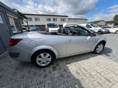 Gebraucht Renault Mégane Cabriolet Dynamique 113 PS (83 kW) 2005 Silber Cabrio