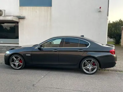 Gebraucht BMW 530 258 PS (189 kW) 2014 Limousine