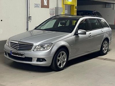 Gebraucht Mercedes C180 156 PS (114 kW) 2009 Silber Limousine