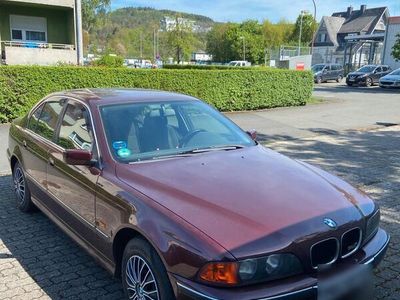 BMW 528