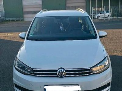Gebraucht VW Touran 150 PS (110 kW) 2016 Weiß Van / Kleinbus