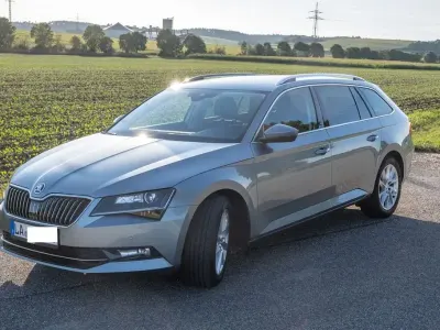 Gebraucht Skoda Superb Style 190 PS (139 kW) 2017 Grau Limousine