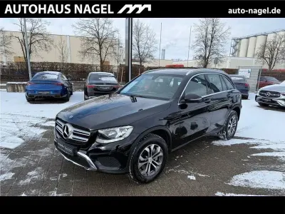 Second-hand Mercedes GLC220 Chrome 170 CP (125 kW) 2019 Negru SUV