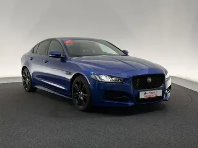Gebraucht Jaguar XE R-Sport 180 PS (132 kW) 2019 Blau Limousine