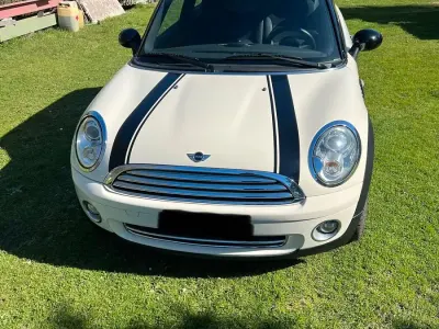 Usata Mini Cooper 120 CV (88 kW) 2009 Beige Utilitaria