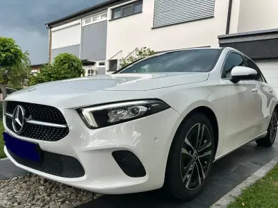 Gebraucht Mercedes A180 Progressive 136 PS (100 kW) 2020 Weiß Limousine