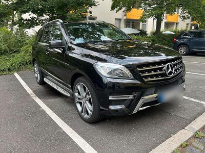 Gebraucht Mercedes ML350 258 PS (189 kW) 2013 Schwarz SUV