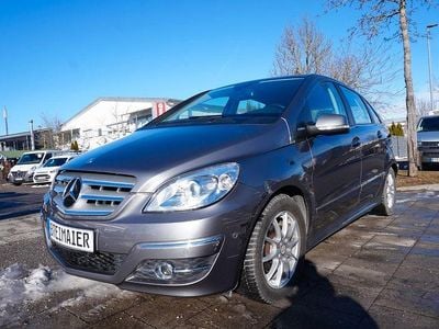 Grau Gebraucht 2010 Mercedes B180 Van / Kleinbus | 3.950 € (Superpreis)