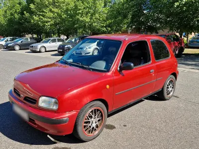 Gebraucht Nissan Micra 55 PS (40 kW) 1997 Rot Kleinwagen