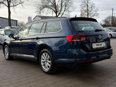 Gebraucht VW Passat Business 150 PS (110 kW) 2022 Blau Kombi