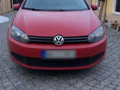 Gebraucht VW Golf VI Trendline 80 PS (58 kW) 2009 Rot Kleinwagen