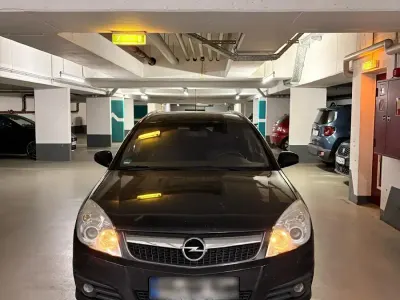Gebraucht Opel Vectra Edition+ 140 PS (102 kW) 2008 Schwarz Kombi