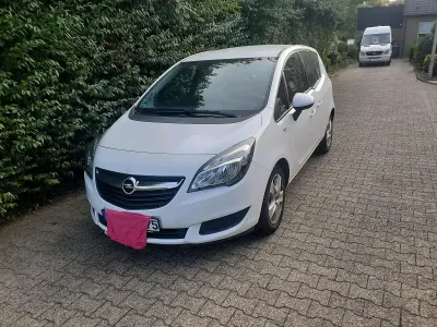 Gebraucht Opel Meriva 110 PS (80 kW) 2015 Weiß Van / Kleinbus