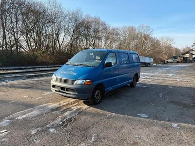 Blau Gebraucht 2004 Toyota HiAce Van / Kleinbus | 7.300 €