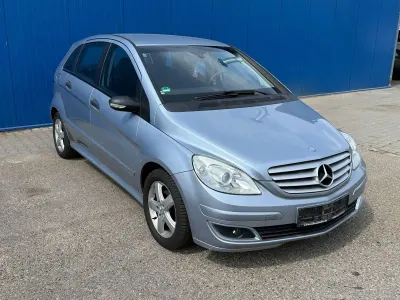 Gebraucht Mercedes B170 116 PS (85 kW) 2006 Blau Van / Kleinbus