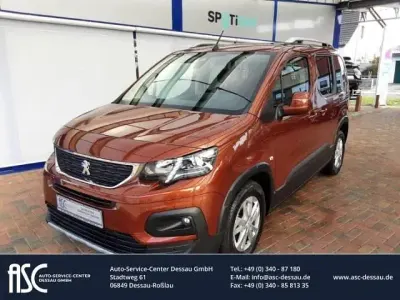 Gebraucht Peugeot Rifter Allure 131 PS (96 kW) 2020 Metfa copper braun Van / Kleinbus