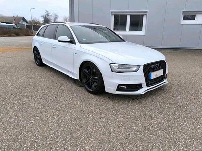 Weiß Gebraucht 2012 Audi A4 Ambition Kombi | 13.300 € (Teuer)