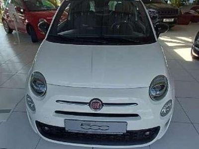 Colore esterno (gelato weiss) Gebraucht 2021 Fiat 500 Kleinwagen | 13.900 € (Etwas zu teuer)